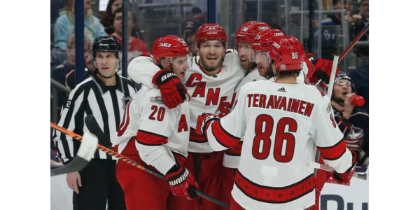 Vegas Golden Knights framgångsrika värvningsstrategi påverkar andra lag